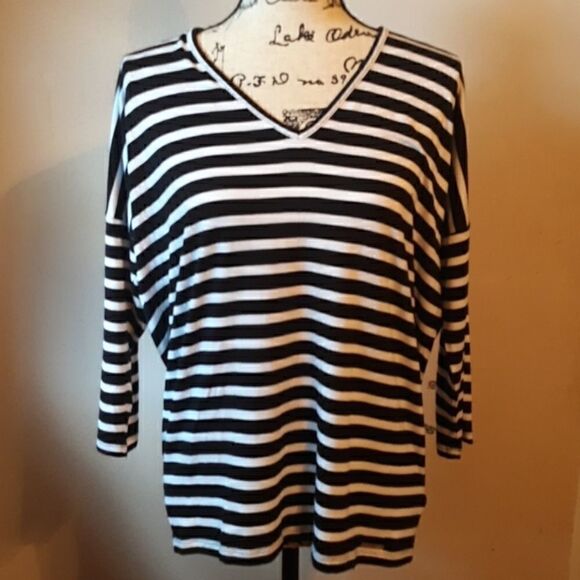 MICHAEL KORS BLACK & WHITE STRIPED V-NECK ZIPPER BACK BLOUSE M - Picture 1 of 5